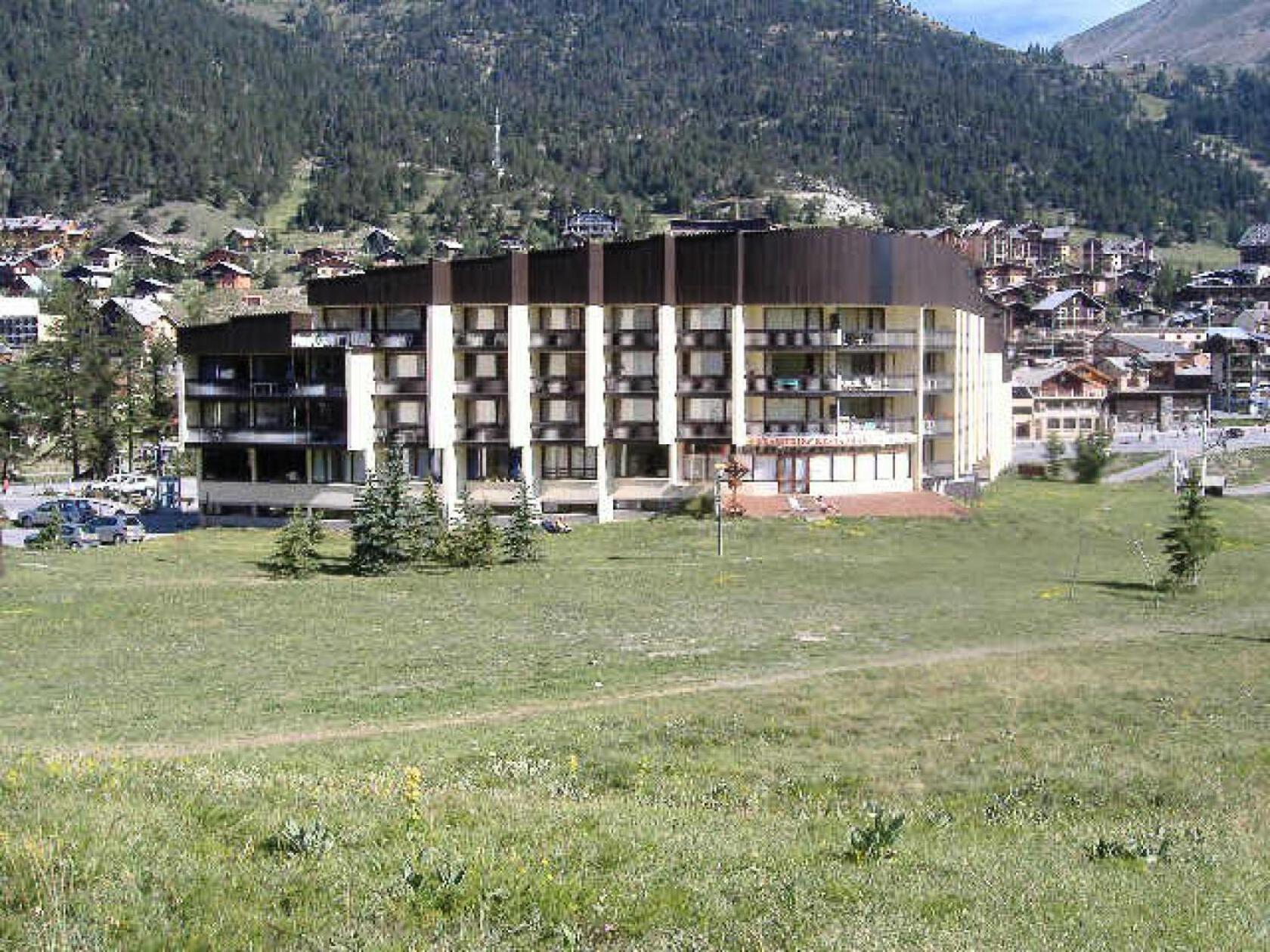 Residence Chalmettes - Joli Studio Renove Avec Acces Direct Aux Pistes. Parking Prive. Mae-8704 Montgenevre Exterior photo
